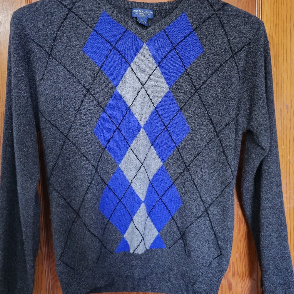 Joseph and Lyman 100% Cashmere Argyle Sweater